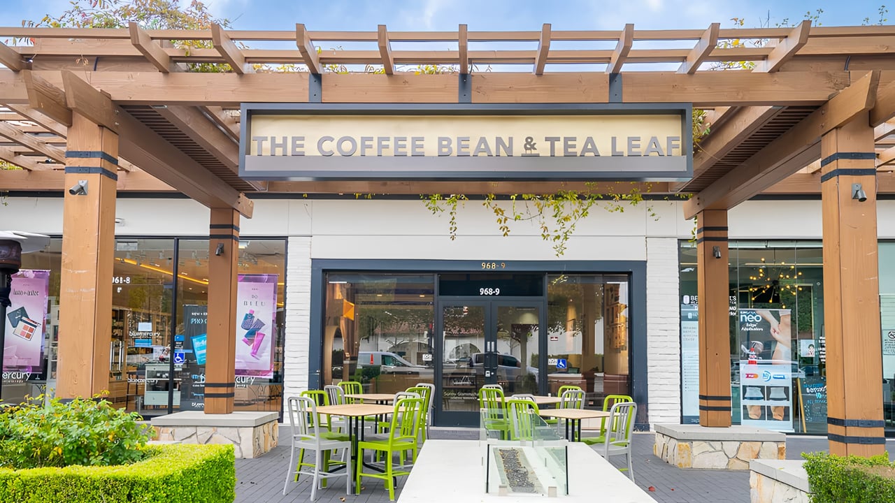 Why Multi-Unit, Multi-Brand Operators Are Adding The Coffee Bean & Tea Leaf Franchise to Their Portfolio