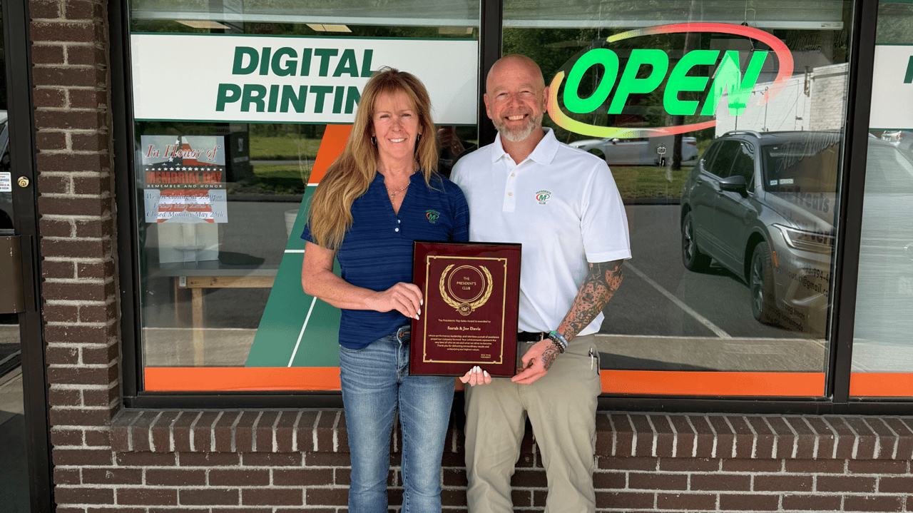 Minuteman Press Franchise Owners Sarah & Joe Davis Join Minuteman Press Franchise Owners Sarah & Joe Davis join President’s Club in Danbury, CT.