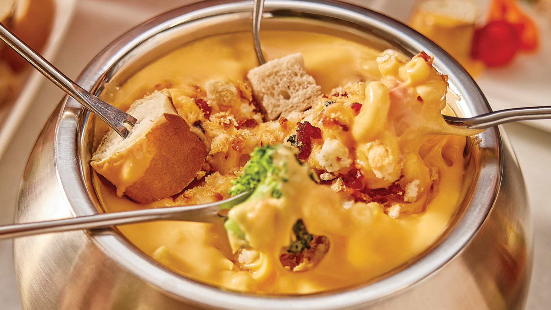 Photo of Melting Pot fondue pot and dippers