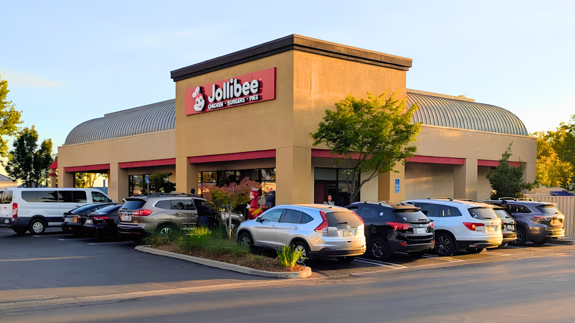 image of jollibee franchise opening in rosewill california