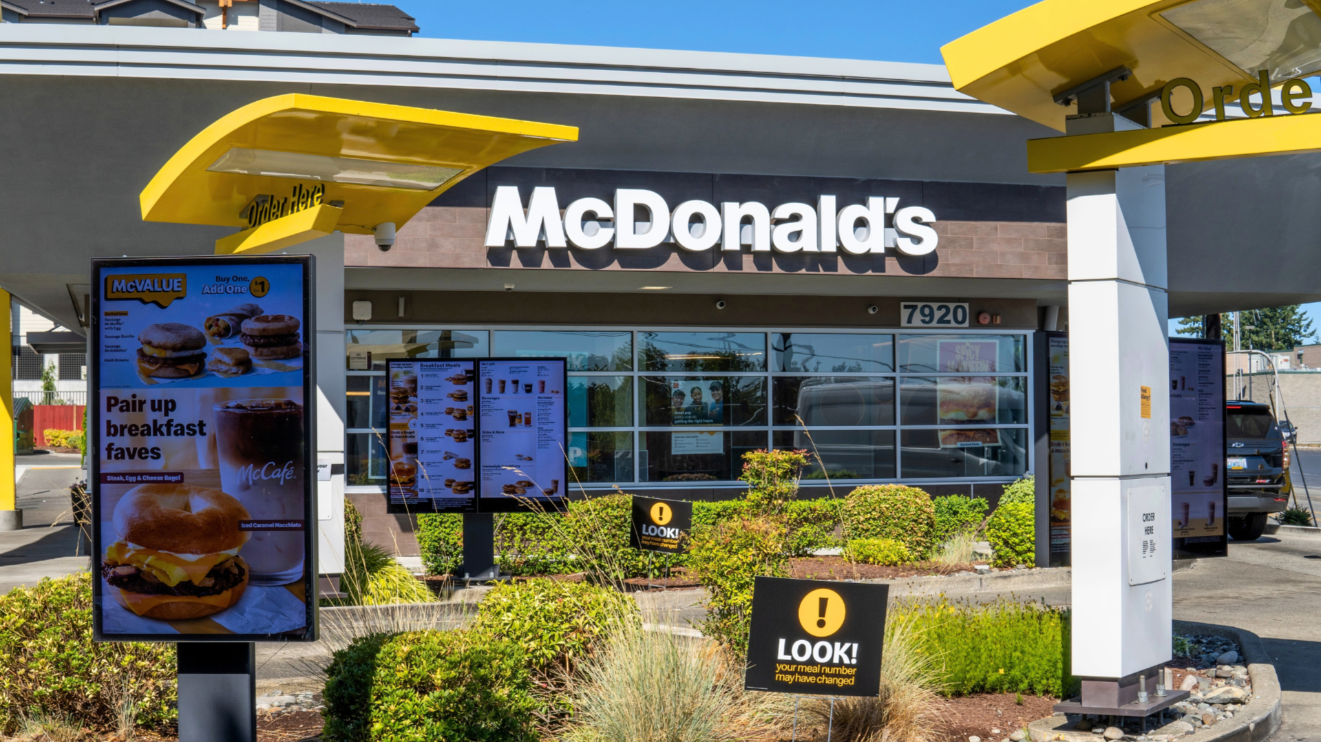 McDonald's AI Pricing Tool Puts Franchisee Price Control McDonald's AI Pricing Tool Puts Franchisee Price Control Under the Microscope