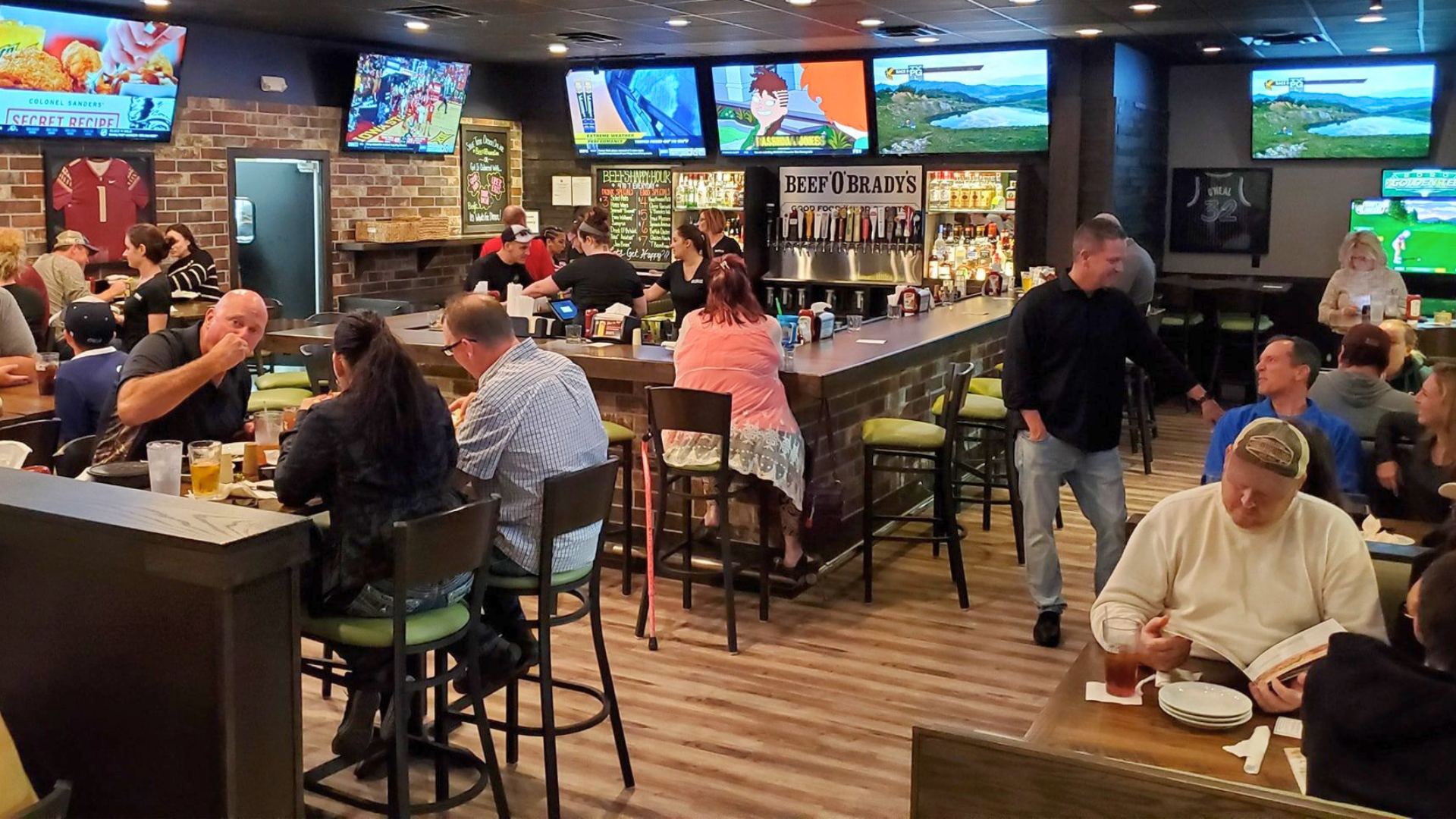 Photo of interior of FSC Franchise Co. Beef 'O' Brady's restaurant