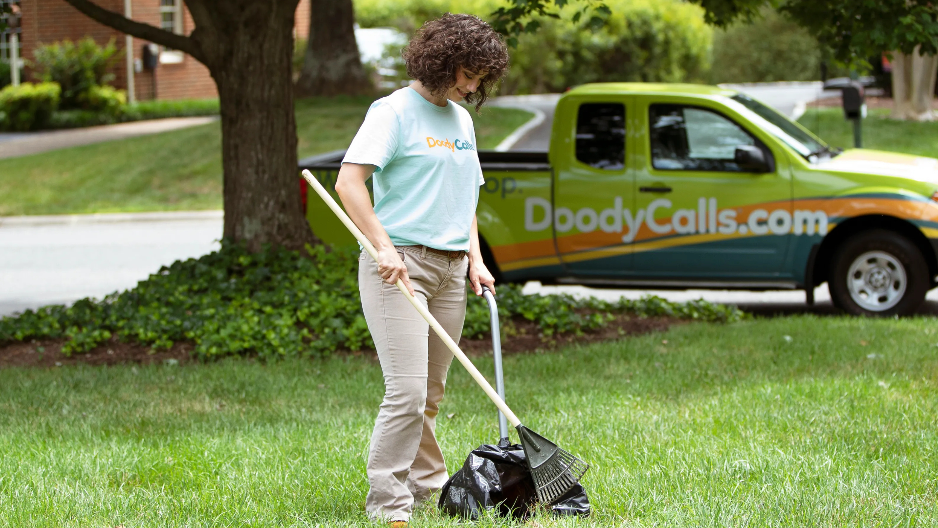 image of pet waste removal franchise doody calls